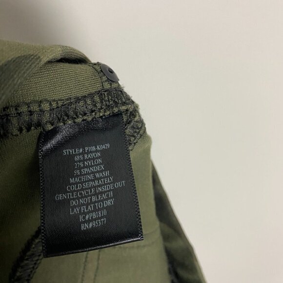 Sanctuary Pull on Skinny Pants Camo Womens Medium M Green - Picture 6 of 7